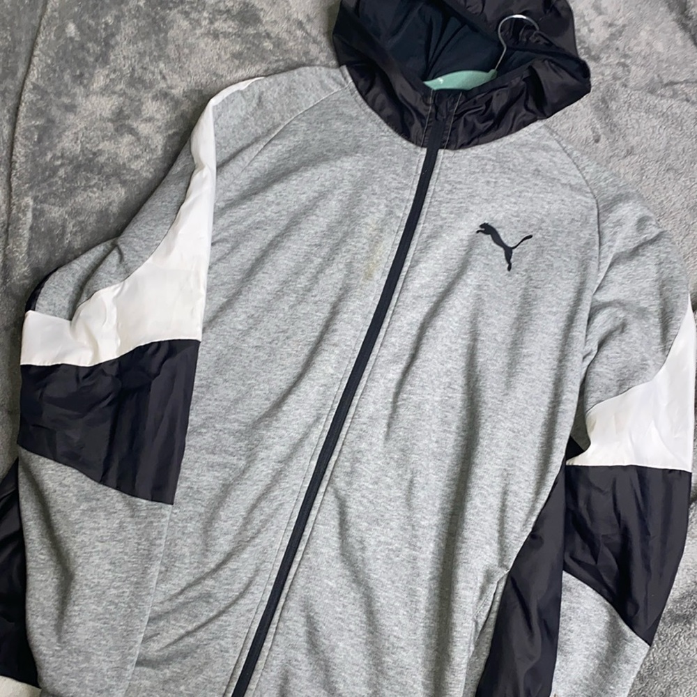 Puma hoodie worn between 6 & 8x